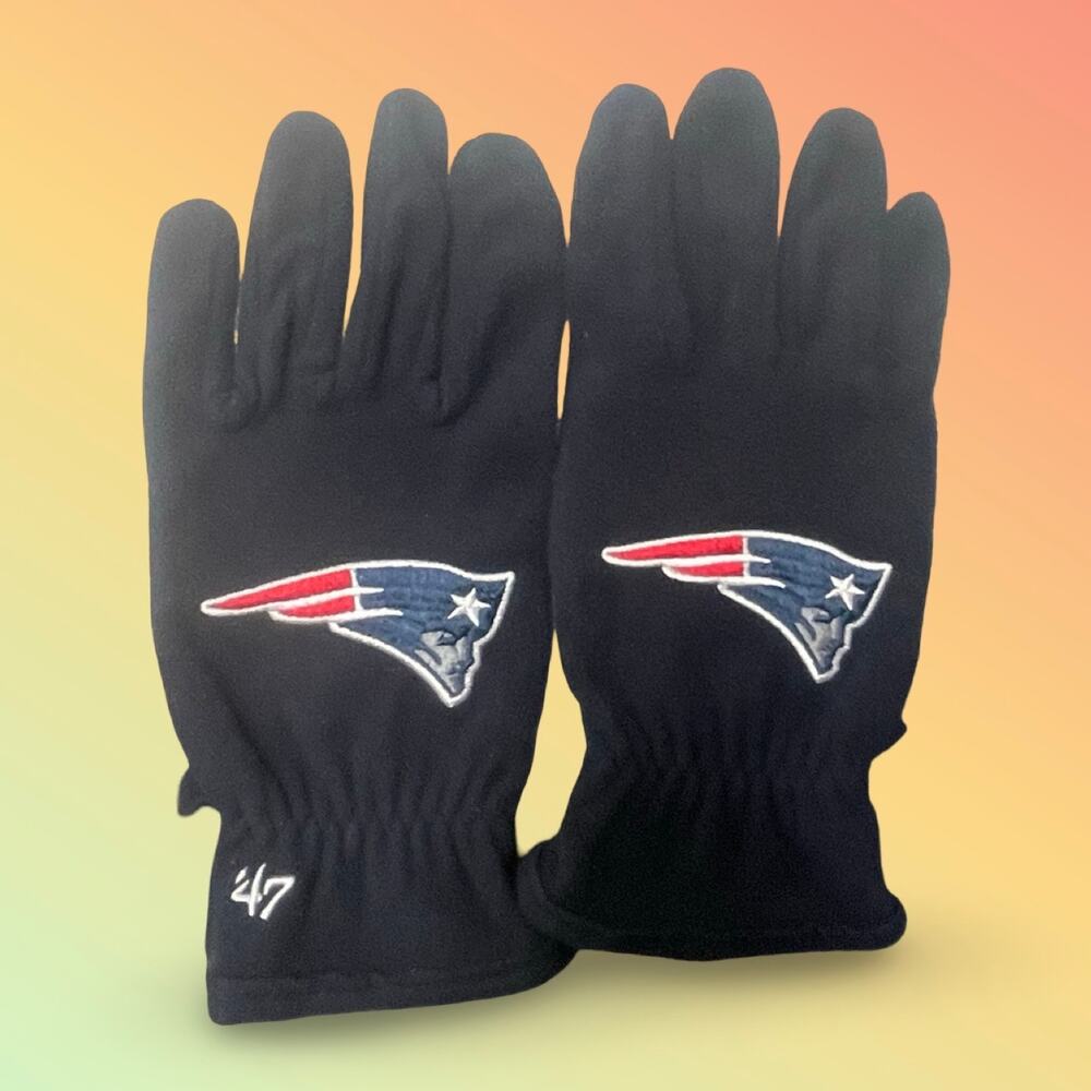 47 Brand New England Patriots Fleece Gloves Mens One Size Winter Utility Black